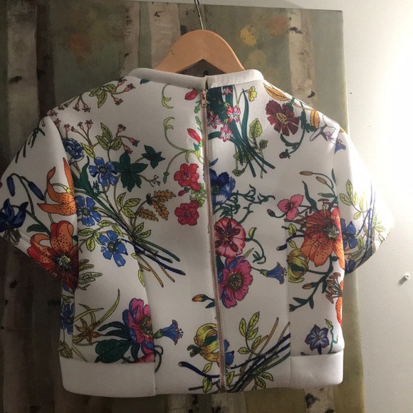 Cropped pattern top - Picture 3 of 3